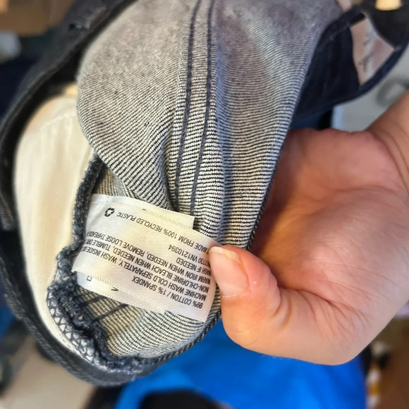 Universal Thread Vintage Midi Dark Wash Denim Shorts - Picture 4 of 4